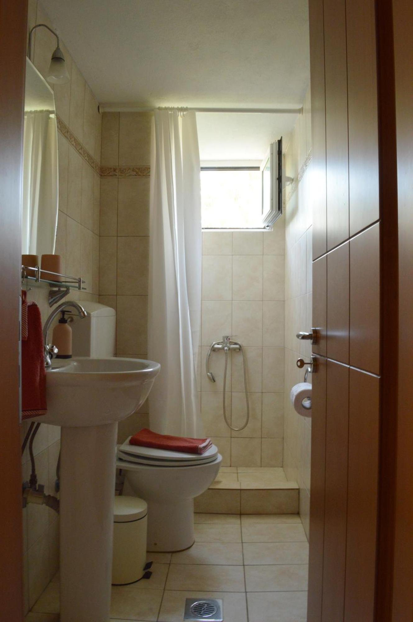 Sunny Retreat With A Garden Terrace Private Room Ioannina Ngoại thất bức ảnh
